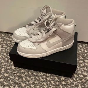 NIB Jordan kids size 1- light grey and white